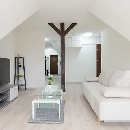 Apartment Grunwaldzka Bright With Balcony By Renters *