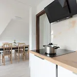 Grunwaldzka Bright With Balcony By Renters Апартаменты Сопот