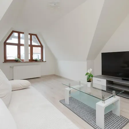 Grunwaldzka Bright With Balcony By Renters 公寓 *