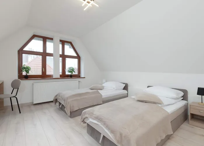 Grunwaldzka Bright With Balcony By Renters Apartamento *