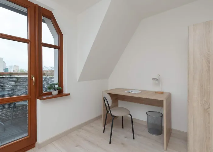 Grunwaldzka Bright With Balcony By Renters